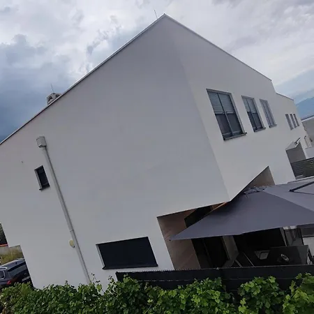 Villa Mamamia *